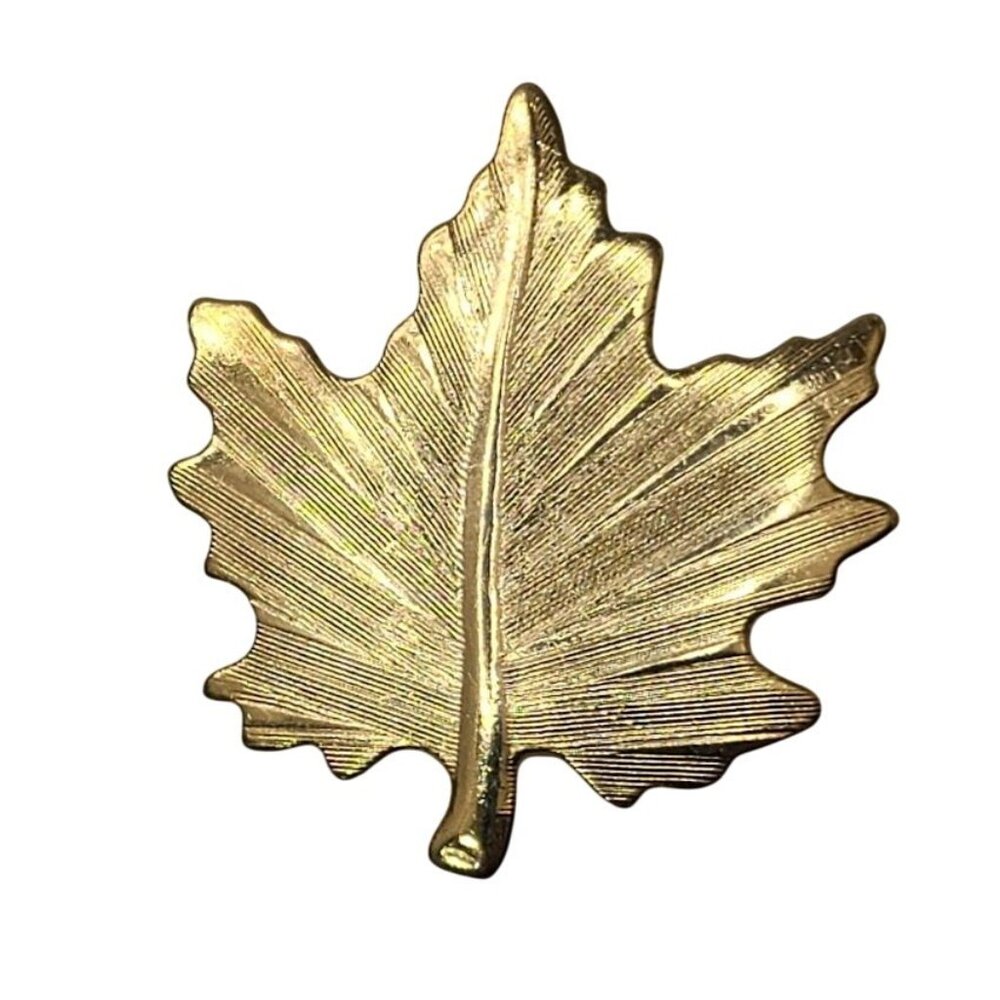 Vintage Gold Tone Maple Leaf Pin Brooch Autumn Fall Nature Canada
